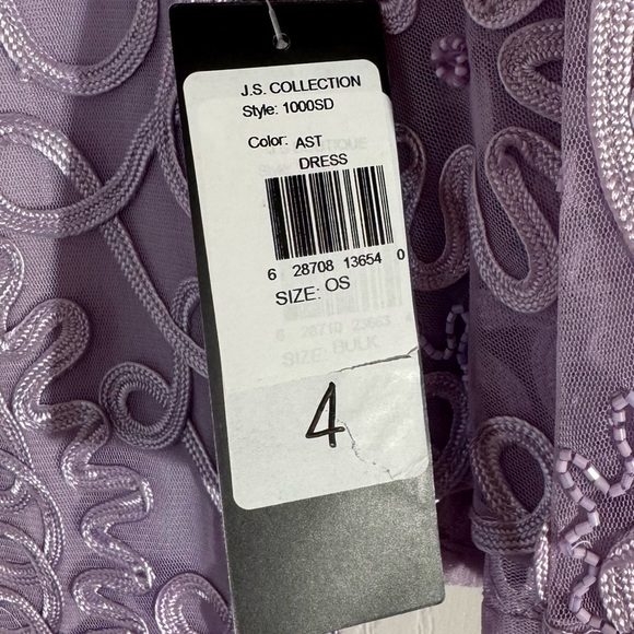 JS Collections Embroidered Dress with Three Quarter Flare Sleeves Size 4 NWT - Picture 4 of 5